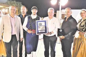 Στον Αγιο Νικόλαο χτυπά η καρδιά των απόδημων Κρητικών Από τις εργασίες του Συνεδρίου του Παγκόσμιου Συμβουλίου Κρητών