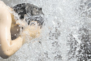 Έκτακτη τηλεδιάσκεψη Χρυσοχοΐδη με διοικητές ΥΠΕ και ΕΚΑΒ για τον καύσωνα