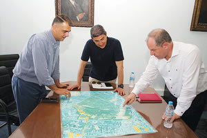 (Από την επίσκεψη Αυγενάκη στο Ινστιτούτο Γεωργικών Επιστημών)