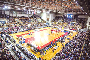 Τα κωμικοτραγικά γεγονότα που σημάδεψαν την πρεμιέρα του Ευρωπαϊκού πρωταθλήματος μπάσκετ U18 στην πόλη Νις της Σερβίας, ανέδειξαν πόσο… μπροστά βρίσκεται το Ηράκλειο