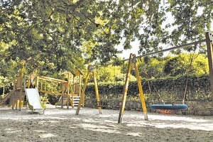 Μια νέα παιδική χαρά για το Φόδελε