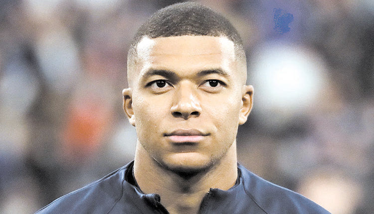 Προτιμά τον… πάγκο ο Εμπαπέ