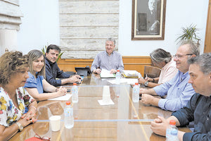 Από την υπογραφή της σύμβασης