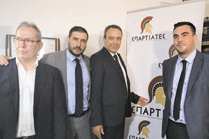 σπαρτιατες: Ξέσπασε... εμφύλιος για τον Κασιδιάρη