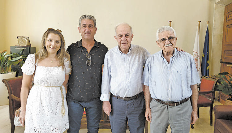 Ένας νέος υπάλληλος, ο κ. Μαρίνος Αντωνάκης, ορκίστηκε ενώπιον του δημάρχου Ηρακλείου Βασίλη Λαμπρινού.