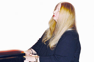 Ο γενέθλιος τόπος βραβεύει τη Λένα Πλάτωνος