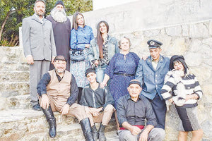 ΘΕΑΤΡΙΚΟ ΕΡΓΑΣΤΗΡΙ ΖΑΡΟΥ «…και καλά ξεμπερδέματα» σήμερα στο Βενεράτο