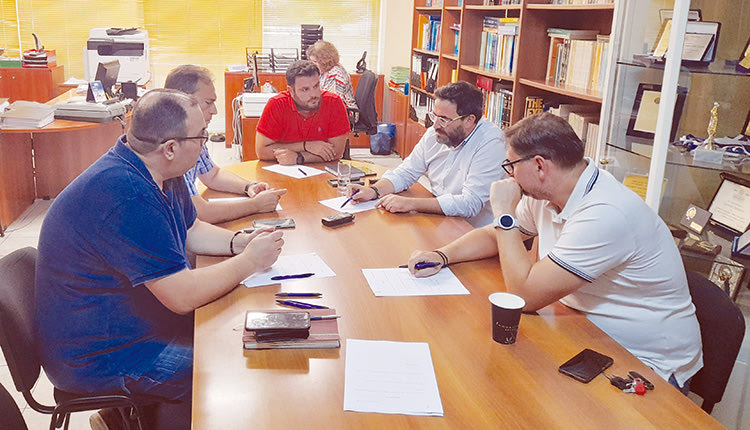 Το Οικονομικό Επιμελητήριο επισκέφθηκε ο Γιώργος Σισαμάκης.