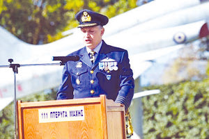 Στην καρατόμηση του διοικητή της 111 Π.Μ. προχωρά το υπουργείο Εθνικής Άμυνας