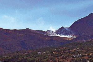 Υπό έλεγχο τέθηκε η φωτιά στα Σελλιά Ρεθύμνου (φωτο goodnet.gr)