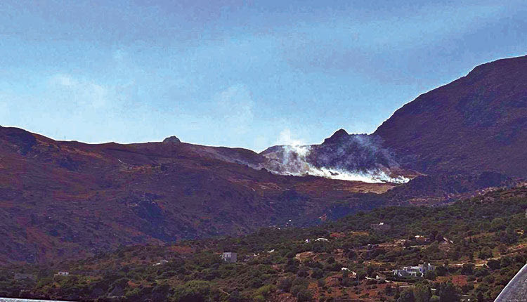 Υπό έλεγχο τέθηκε η φωτιά στα Σελλιά Ρεθύμνου (φωτο goodnet.gr)