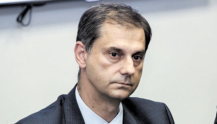 Σε καραντίνα στο σπίτι του με Covid-10 βρίσκεται ο πρώην υπουργός Τουρισμού Χάρης Θεοχάρης