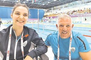 Η Χαζίζι με τον προπονητή της κ. Νικολαντωνάκη