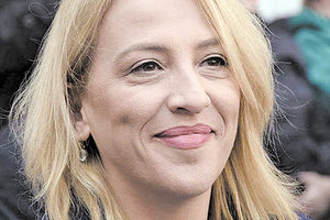 Oριστικά αθώα από όλες τις κατηγορίες για την τραγωδία στο Μάτι έκριναν το Πειθαρχικό Συμβούλιο Αιρετών και ο γραμματέας της Αποκεντρωμένης Διοίκησης Αττικής, την Ρένα Δούρου.