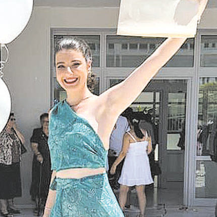 Σπουδές και διαιτησία συνδυάζονται

Τρία ενεργά μέλη του που διαπρέπουν και εκτός παρκέ, συγχαίρει με ανα