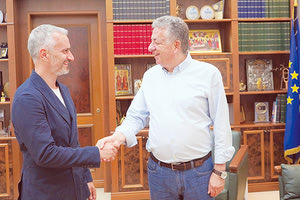 Με τον Σταύρο Αρναουτάκη αλλάζει... βαθμό ο αντιδήμαρχος