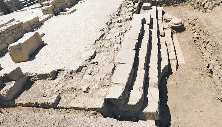 Η κλίμακα του σεβαστείου