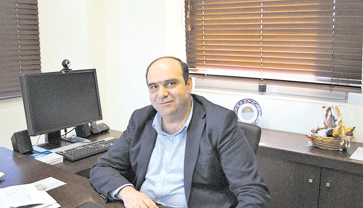 Ο δήμαρχος Αρχανών-Αστερουσίων Μ. Κοκοσάλης