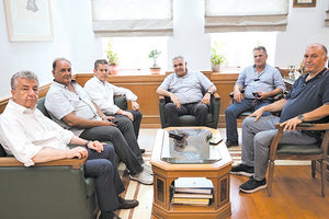 Από τη συνάντηση αντιπροσωπείας της ΝΟΔΕ με τον Σταύρο Αρναουτάκη