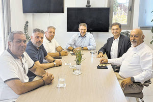 Από τη συνάντηση Θεοχάρη στον Δήμο Χερσονήσου