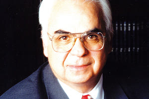 Μικρή περιπέτεια υγείας για τον πρώην υπουργό και αγαπητό συνεργάτη της “Π” Νίκο Σκουλά.