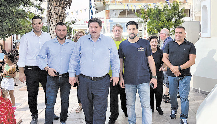 Στις Πατέλες ο Μιχ. Καραμαλάκης