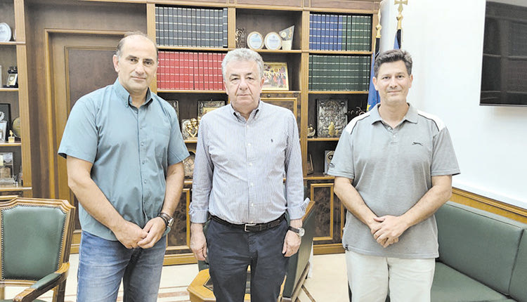 Συνάντηση με τον Σύλλογο Προστασίας Ανθρώπινης Ζωης «Ανθρώπινη Ασπίδα» πραγματοποιήθηκε χθες στην Περιφέρεια Κρήτης με τον περιφερειάρχη κο Σταύρο Αρναουτάκη, Α