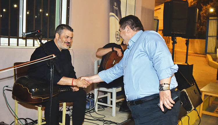 Σε μουσική βραδιά ο Μιχ. Καραμαλάκης