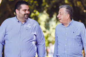 Ένα δυναμικό στέλεχος, ο Σταύρος Τζεδάκης, ανακοίνωσε κι εκείνος χθες επίσημα την κάθοδό του με τον Σταύρο Αρναουτάκη.