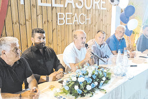 O πρόεδρος της ΕΠΣΗ κ. Τζώρτζογλου με τους συνεργάτες του στη χθεσινή εκδήλωση