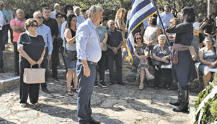  Στις εκδηλώσεις και ο Περιφερειάρχης Κρήτης 
Σταύρος Αρναουτάκης. 