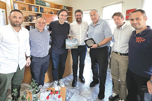 Απο την συνάντηση που έγινε στον δήμο Μαλεβιζίου