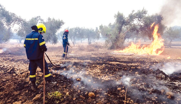 Καλύτερη η εικόνα χθες στη φωτιά της Εύβοιας