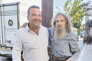 Μπορεί να ήταν φανερό ότι ο Δημήτρης Πιτσικάκης πάει καλά στον Δήμο Μαλεβιζίου, αλλά τώρα έκανε την κίνηση-ματ