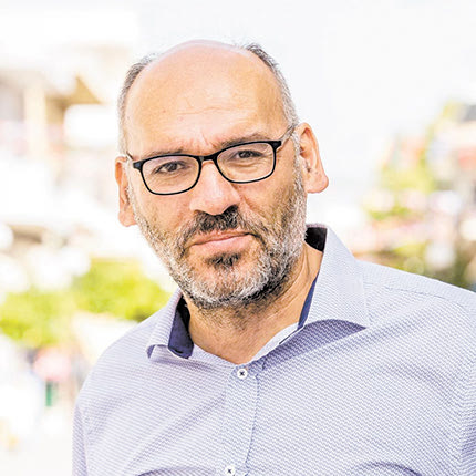 Ο πρόεδρος του Συλλόγου Σεισμόπληκτων του Δήμου 
Μινώα Πεδιάδος “Η Ελπίδα” Κώστας Γκαντάτσιος