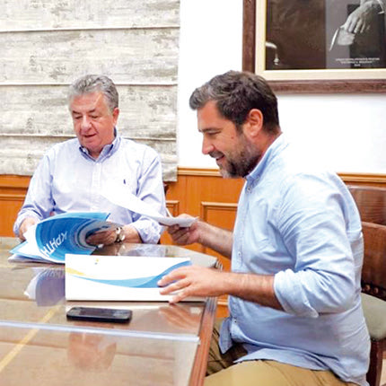 Στο πλευρό του Στ. Αρναουτάκη ο Γ. Ανδρουλάκης