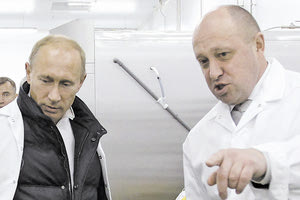 Μετά την επιβεβαίωση του θανάτου του Πριγκόζιν από τη Ρωσία, όλο και περισσότερα δημοσιεύματα και αναλυτές εκτιμούν ότι πίσω από τη συντριβή του αεροσκάφους του βρίσκεται ο Βλαντιμίρ Πούτιν.