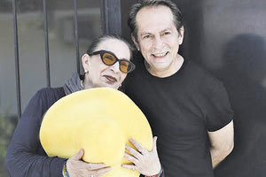 Η ΛΙΝΑ ΝΙΚΟΛΑΚΟΠΟΥΛΟΥ ΚΑΙ Ο ΠΑΡΑΣΚΕΥΑΣ ΚΑΡΑΣΟΥΛΟΣ ΣΤΟ 9o ΦΕΣΤΙΒΑΛ «ΚΡΗΤΗ ΜΙΑ ΙΣΤΟΡΙΑ, 5+1 ΠΟΛΙΤΙΣΜΟΙ» Δύο κόσμοι… μαζί για πρώτη φορά