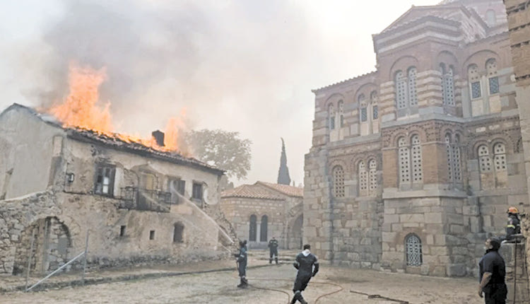 Σώθηκε το μοναστήρι του Οσίου Λουκά