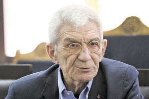 Από δήμαρχος… δημοτικός σύμβουλος φιλοδοξεί να γίνει ο  Γιάννης Μπουτάρης που θα είναι υποψήφιος με την παράταξη «Θεσσαλονίκη για Όλους» του Σπύρου Πέγκα στις επερχόμενες αυτοδιοικητικές εκλογές της 8ης Οκτωβρίου.