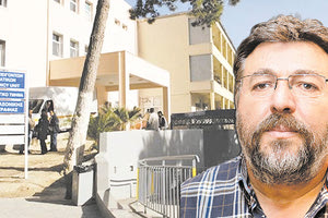 “Τι νοσοκομείο είναι αυτό που έχει μόνο 2 χειρουργικά τραπέζια και μένει με 4 αναισθησιολόγους” είπε στην “Π” ο κ. Κωστάκης