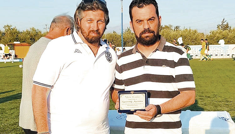 Ο κ. Λεμονάκης τιμήθηκε από το ΔΣ του ΠΑΟΚ