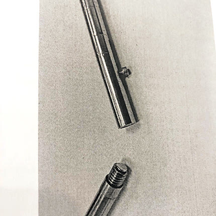 Το όπλο - στυλό με το οποίο φέρεται να πυροβολησε ο δράστης. Από την 
Αστυνομία 
χαρακτηρίζεται πυροβόλο όπλο 
μονής βολής