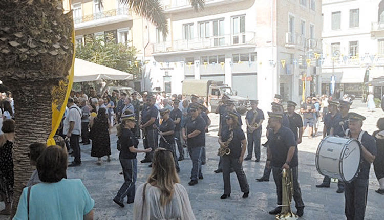 ΕΚΔΗΛΩΣΕΙΣ ΓΙΑ ΤΟΥΣ ΣΦΑΓΙΑΣΘΕΝΤΕΣ ΧΡΙΣΤΙΑΝΟΥΣ ΤΟ 1898 ΚΑΙ ΤΟΝ ΠΡΩΤΟ ΕΠΙΣΚΟΠΟ ΚΡΗΤΗΣ
Το Ηράκλειο τίμησε τον Άγιο Τίτο και θυμήθηκε την ιστορία του