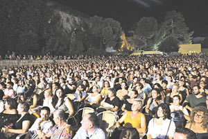 ΚΡΗΤΗ-ΜΙΑ ΙΣΤΟΡΙΑ 5+1 ΠΟΛΙΤΙΣΜΟΙ Στα θύματα του Έβρου αφιερωμένη η έναρξη του φεστιβάλ