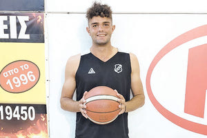 Ο Καψάλης που μετά από ένα χρόνο επέστρεψε στον ΟΦΗ