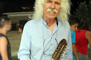 Ο βάρδος από το Μάλι συναντά τον Ross Daly και άλλους μουσικούς