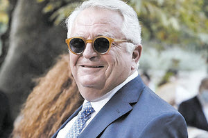 Ξαφνική επίθεση, συνοδευόμενη από ακραίες απειλές κατά της ζωής και της σωματικής του ακεραιότητας, σε βάρος του δημοσιογράφου Γιώργου Παπαχρήστου, εξαπέλυσε ο εφοπλιστής Γιάννης  Καραγιώργης.