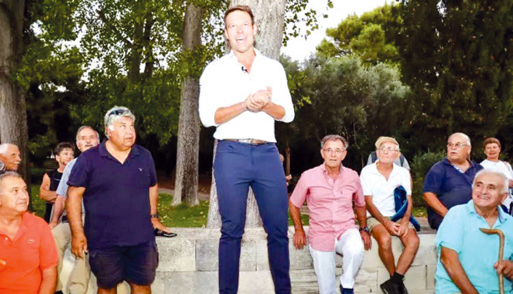 Από τους Τάφους των Βενιζέλων άρχισε τον προεκλογικό του αγώνα ο Στέφανος Κασσελάκης