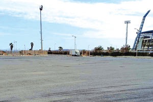 Για ένα πράγμα δεν μπορεί να κατηγορήσει κανείς το ΚΚΕ και την ΚΝΕ: οι χώροι που χρησιμοποιούν για τις εκδηλώσεις και τις δράσεις τους παραδίδονται σε καλύτερη κατάσταση από αυτήν που ήταν. Τούτο συνέβη και στο φετινό 48ο Φεστιβάλ ΚΝΕ- Οδηγητή, που έλαβε χώρα στο δυτικό πάρκινγκ του Παγκρήτιου Σταδίου.